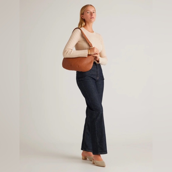 🤍New Quince Italian Leather Crescent Bag (Comes With Shoulder Strap Only) - Picture 9 of 9